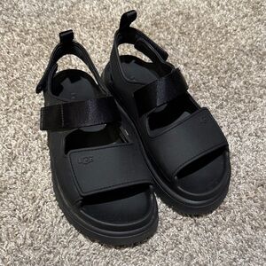 UGG Kids Black Open-Toe Strap Sandals